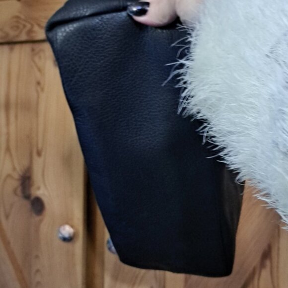 Hand Crafted Painted Black Pebble Leather Hobo Bag - Picture 9 of 17